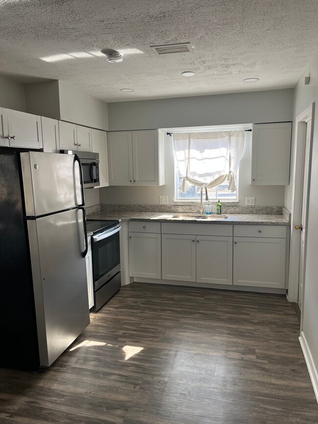 Photo - 604 Princeton St