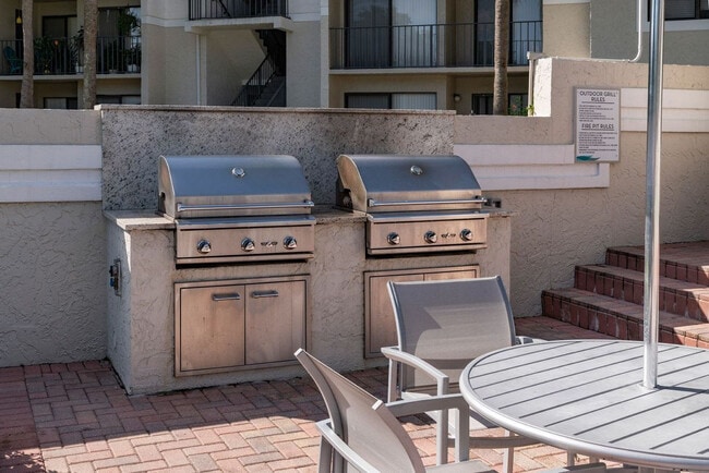 Ashley Lake Park Apartments