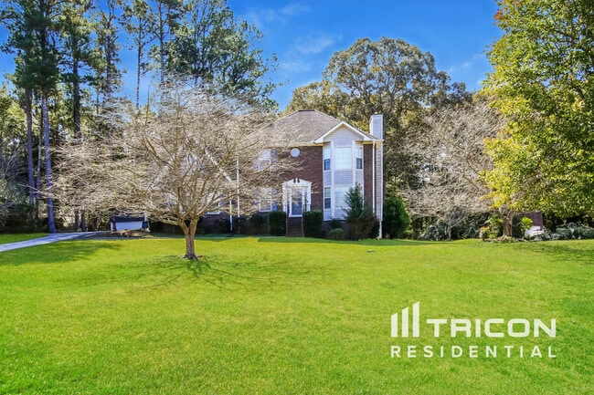 Photo - 135 Clearbrook Way