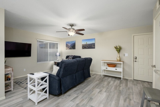 Photo - 4850 E Desert Cove Ave Unidad ID1281446P