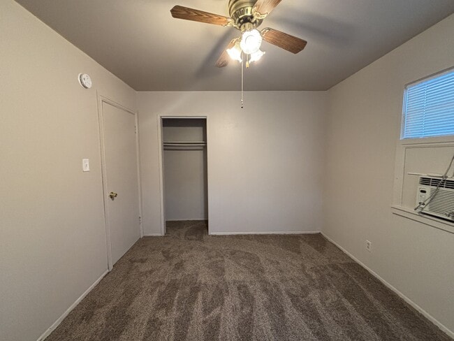 Photo - 4594 W 5375 S