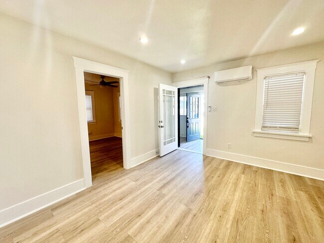 Photo - 342 W 91st Pl