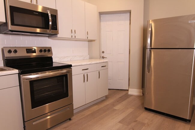 Photo - 1649 Pratt St Unit 1st Floor - A