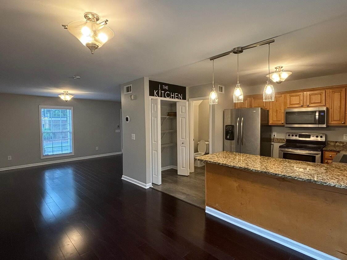 Photo - 704 Summer Pl (Norcross, GA)