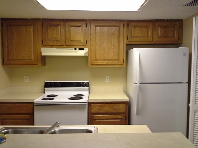 Photo - 4541 Melissa Ct W