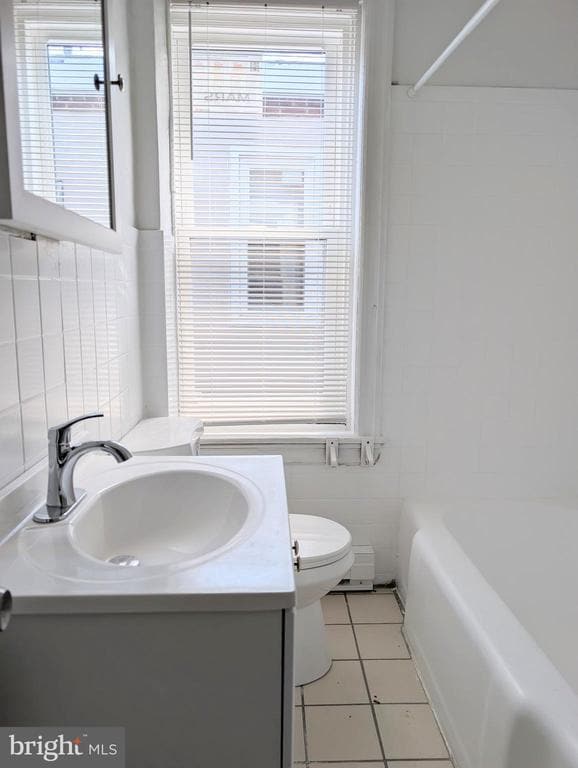 Building Photo - 5205 N 5th St Unit 2R Rental