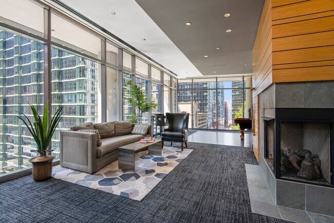 205 W Wacker Dr Unit 2004