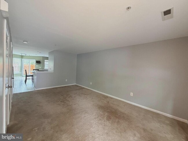 605 Tivoli Rd
