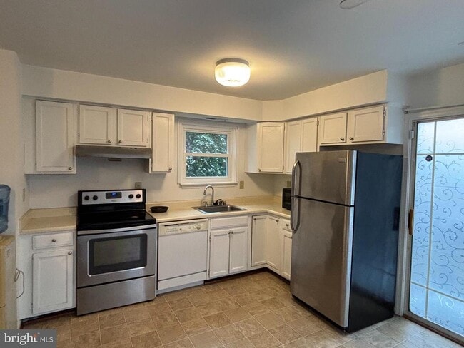 Photo - 520 W Liberty St