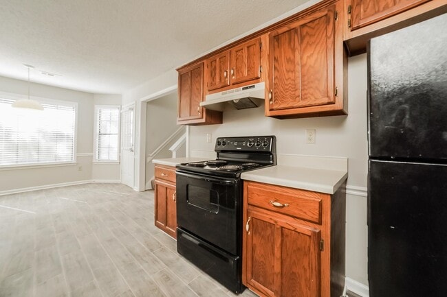 Photo - 6857 Dovefield Ln