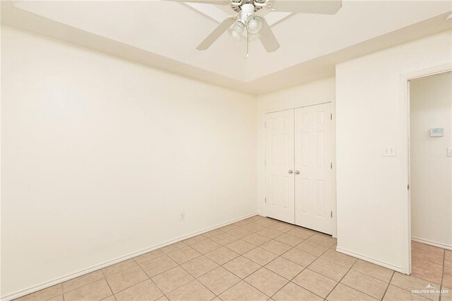 Photo - 12 Ulex Ave