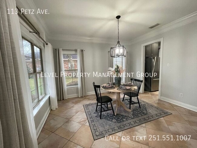 Photo - 113 Petz Ave