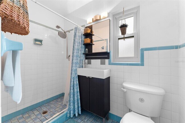 Photo - 209 Emerald Ln