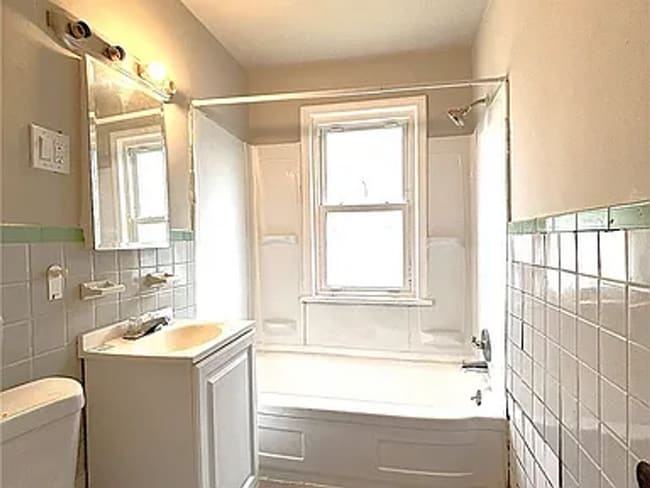 Photo - 3-Bedroom Colonial in Cleveland