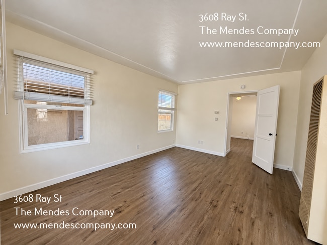 3608 Ray St