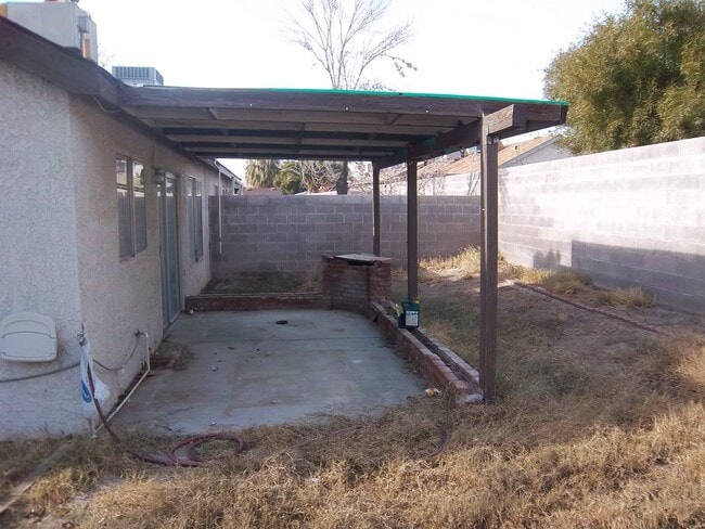 2 bedroom townhouse Nellis/Charleston 1425/mo - 2 bedroom townhouse Nellis/Charleston 1425/mo