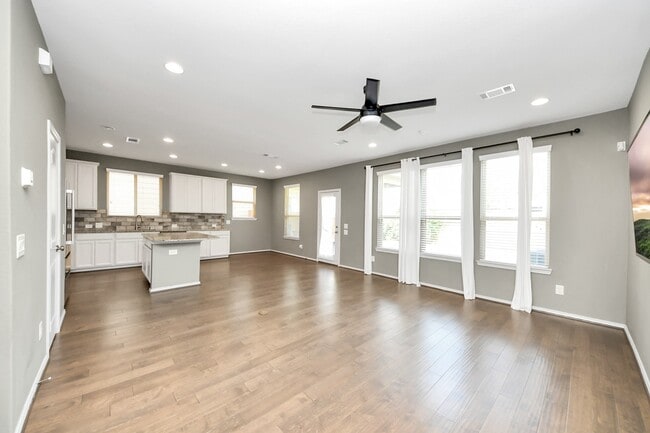 Photo - 1917 Barrel Oak Dr