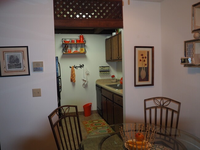 Photo - Briar Cliff Apartments