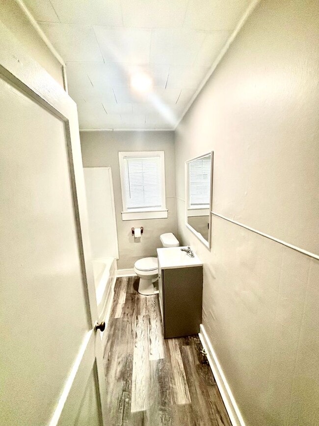 Photo - 257 N Pine Ave