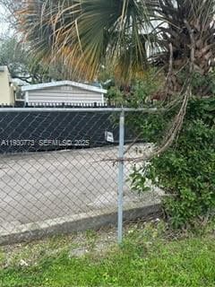 Building Photo - 17051 NE 23rd Ave Unit 2E