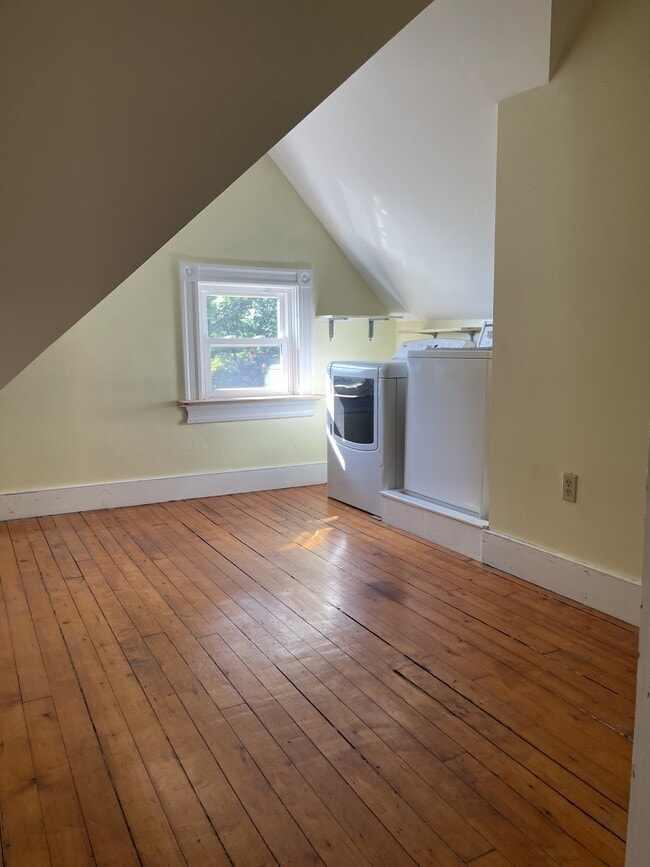 Photo - 229 COTTAGE ST Unit Penthouse
