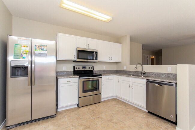 Photo - 16080 W Jackson St