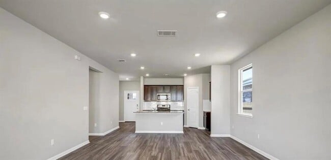 Photo - 400 Barton Creek Ln