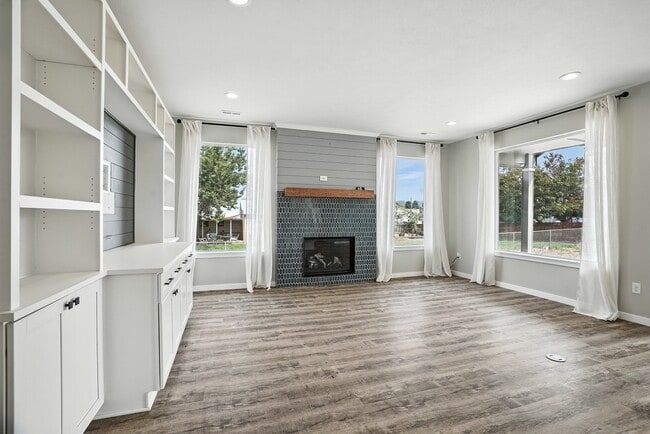 Photo - 3008 N Marguerite Rd