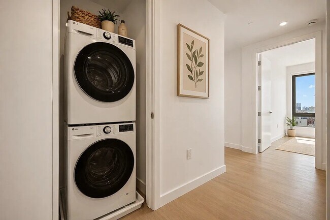 Photo - 2363 Bedford Ave Unit 710