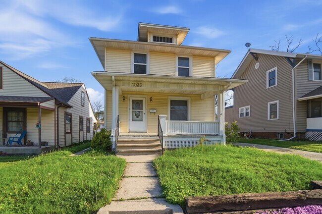 Photo - 1033 Forest Ave