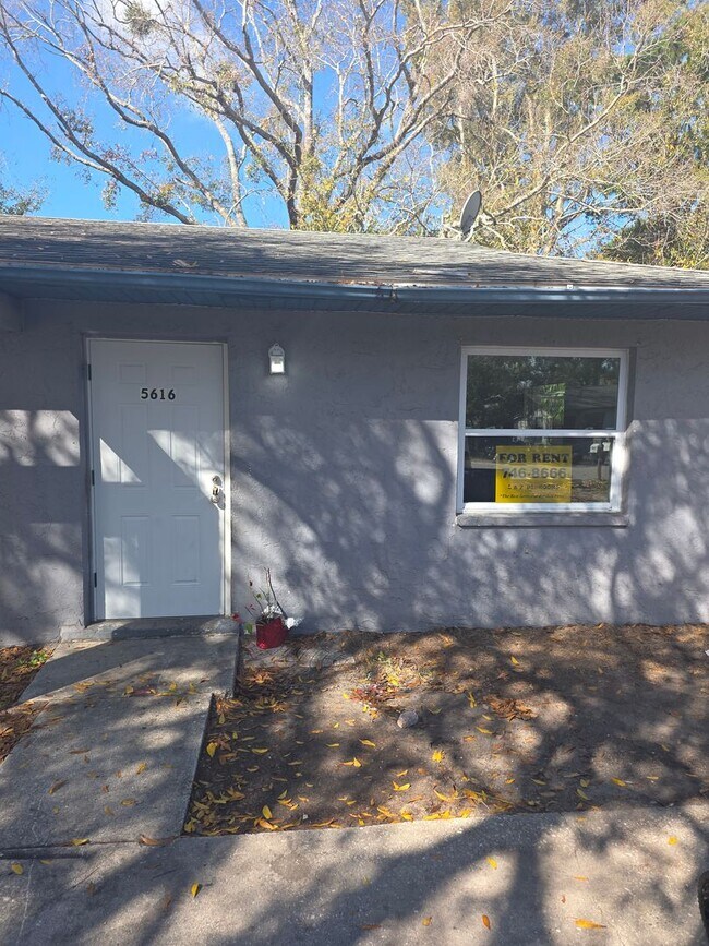 Building Photo - 3/2 DUPLEX