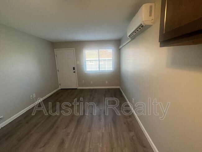 Photo - 4164 Folsom Ave Unit B