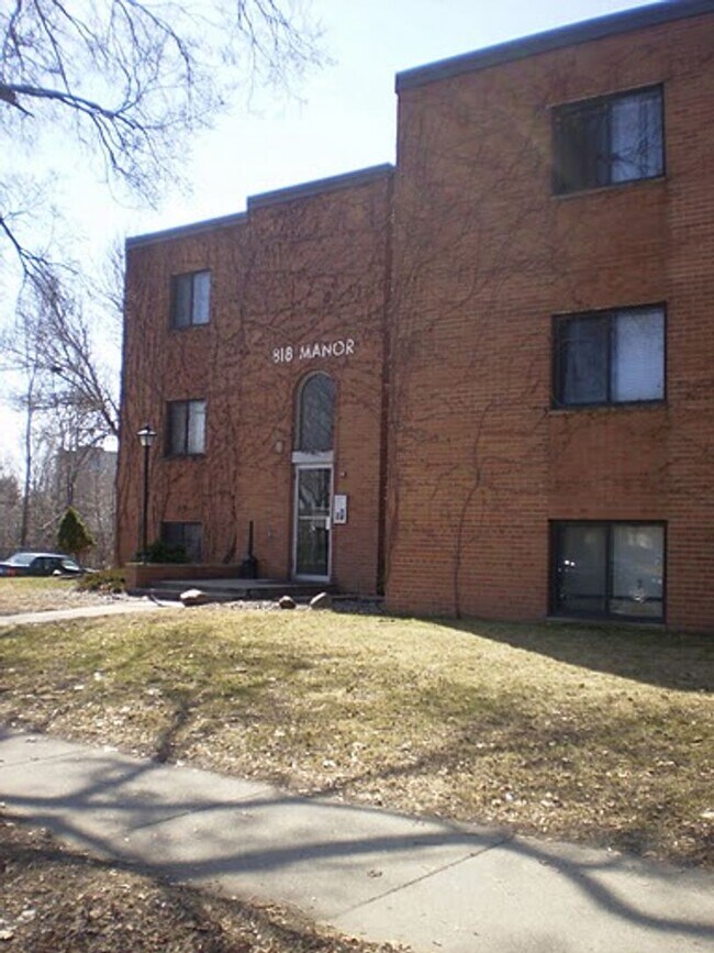 Photo - 818-8TH