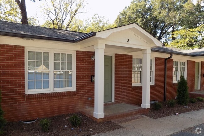 Building Photo - Beautifully Renovated Apartment in Wilmore!