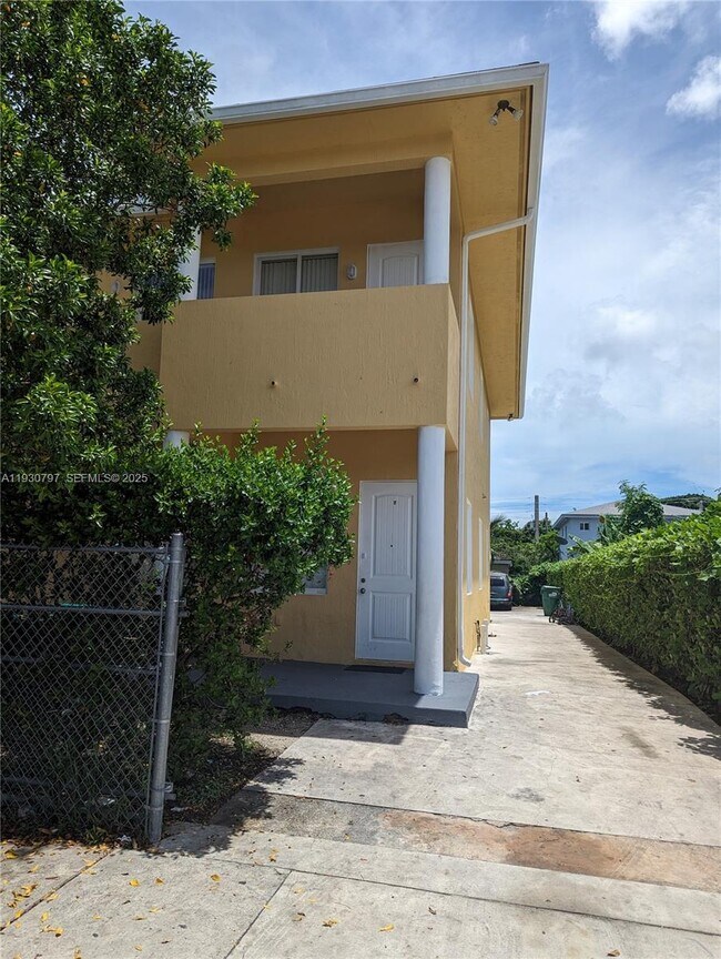 Photo - 10214 SW 175th St Unit A