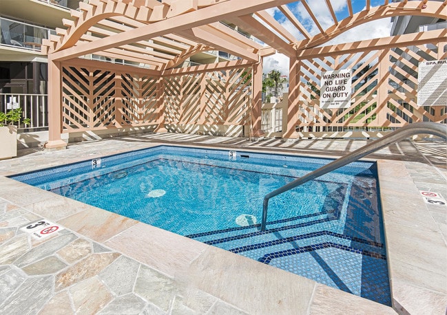 Island Colony Hot Tub - 445 Seaside Ave Unit 1015