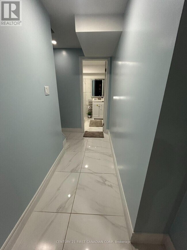 Photo - 2292 Buroak Dr