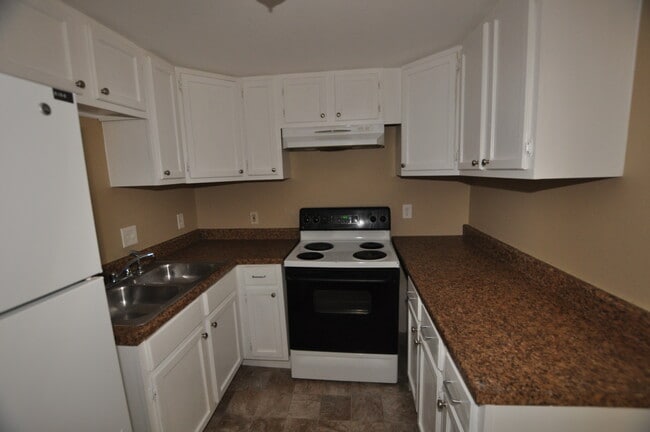 Photo - 325 S Wood St Casa