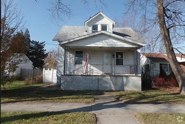 Building Photo - 115 St Louis Ave Rental