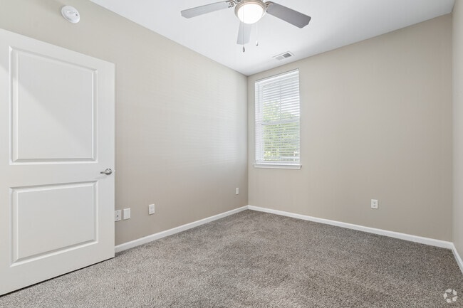 2BR, 2BA - 1,019SF - Second Bedroom