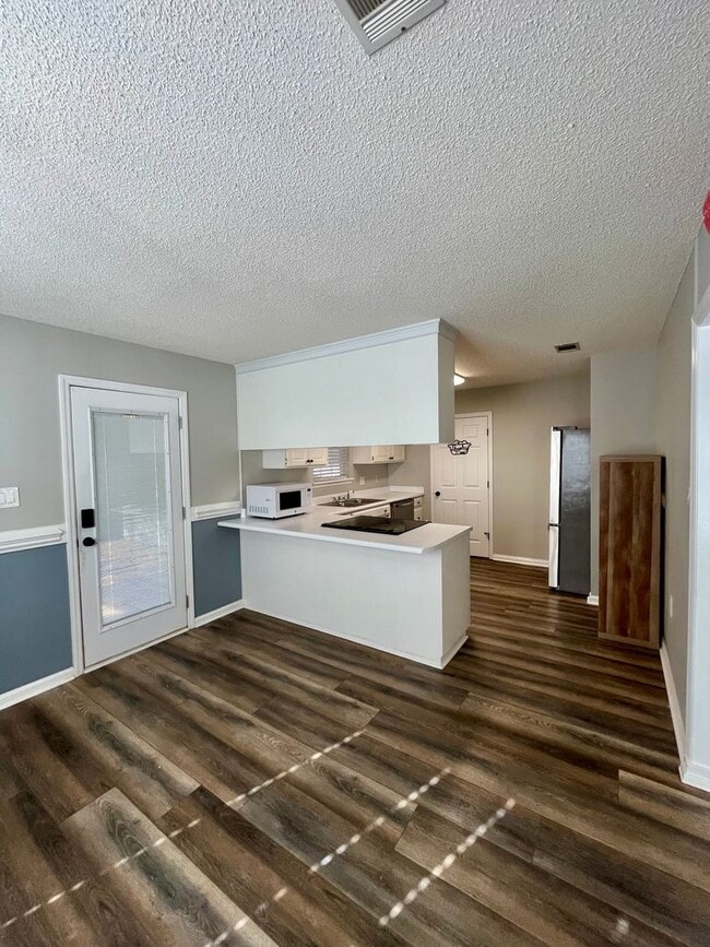 Photo - 4133 Hamilton Cir