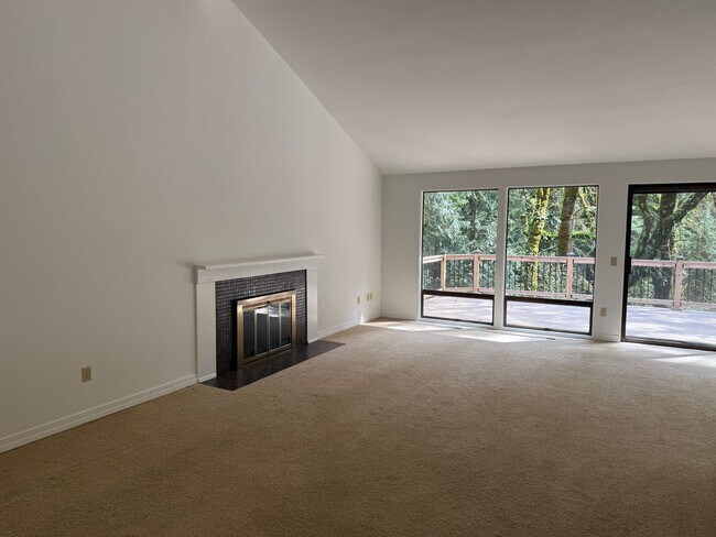 Photo - 2Bd/2Ba Redmond Duplex