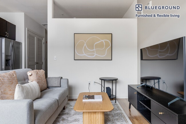 Photo - 333 Great River Rd Unidad FL3-ID785