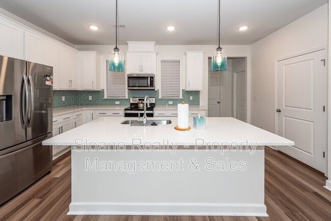 Photo - 211 Winding River Dr