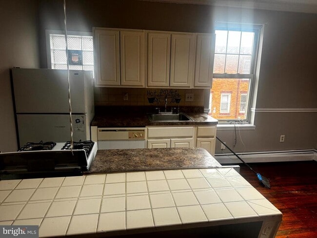 Photo - 6330 Germantown Ave