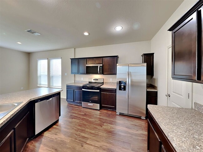Photo - 33217 Wedgewood Dr
