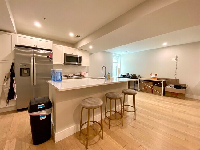 Photo - 13 Greylock Rd Unit 2