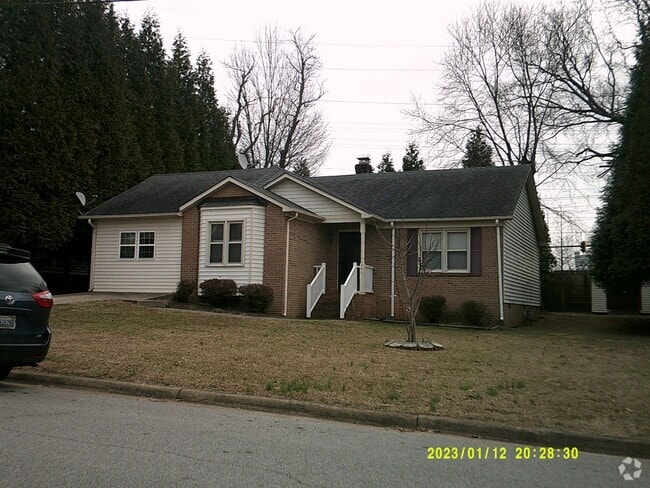 Building Photo - 142 Tamworth Pl Rental