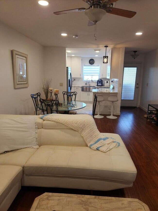 Photo - 2790 Ashley Dr E