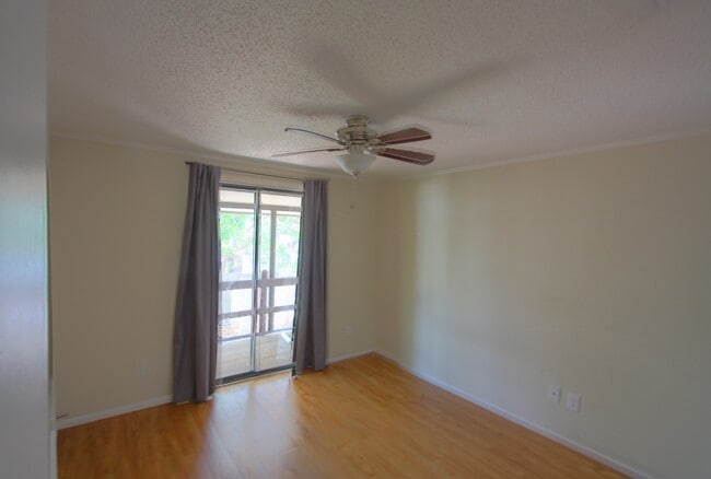 Photo - 207 Shore T Rd